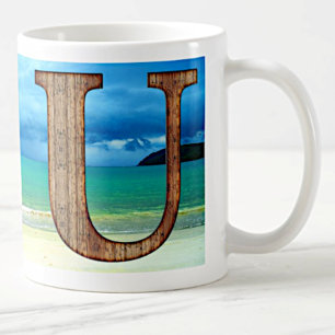 Initiaal Monogram Wooden Letter U Beach Ocean Scen Koffiemok