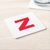 Initiaal rood monogram grote letter eigen naam vierkante kartonnen onderzetter (Schuin)