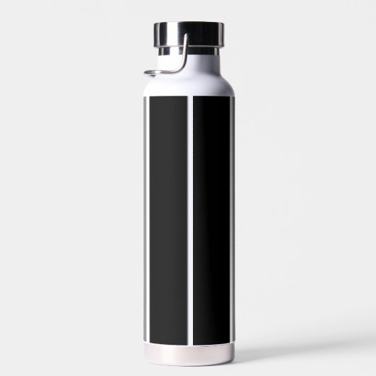 Initiaal van wolmonogrammen gestript met moderne k waterfles (Rechts)