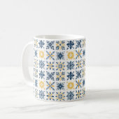 Initial Mediterranean Floral Tile-Style Pattern  Koffiemok (Voorkant links)