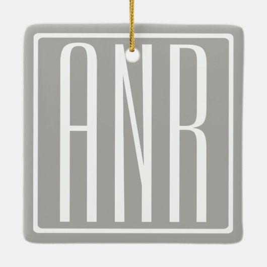 Initialen Monogram | Wit op lichtgrijs Keramisch Ornament (Achterkant)