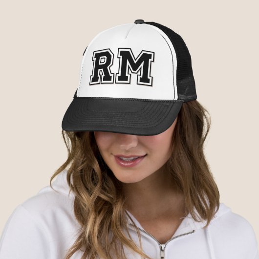 Initialen "RM"-Monogram Trucker Pet (In situ)