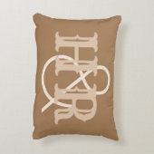 Initiales de couple heureux sur un coussin d'accen (Dos(Vertical))