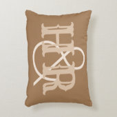 Initiales de couple heureux sur un coussin d'accen (Devant(Vertical))