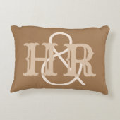 Initiales de couple heureux sur un coussin d'accen (Dos)