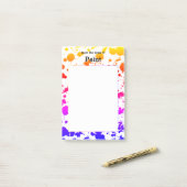 Inktverf plastic plaatje kleurig, heldere regenboo post-it® notes (Op bureau)