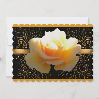 Inner Glow Elegante Gele en Gouden Roos Kaart