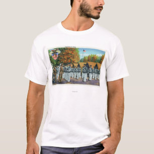 Inspectie in kamp, soldaten in formatie t-shirt