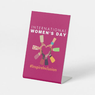 Inspire Inclusion Internationale Vrouwendag Reclamebord Met Voetstuk