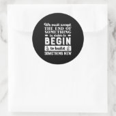 Inspirerend Citaat laat gaan en ga verder Ronde Sticker (Tas)