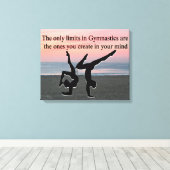 INSPIREREND GYMNAST CANVAS AFDRUK (Insitu (Houten vloer))