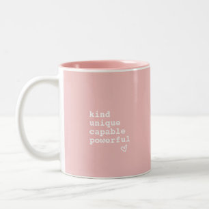 Inspirerende roze en witte hartquote tweekleurige koffiemok