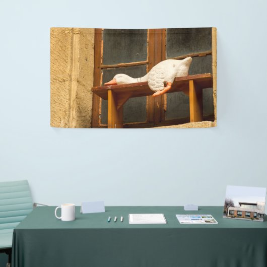 Installation de l'oie sur une bannière (Salon professionnel)