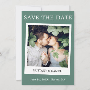 Instant Camera Style Paar Foto Eucalyptus Green Save The Date