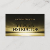 Instructeur De Yoga Derrière La Carte Lumière Hori (Devant)