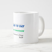 Internationale Dag van de Geletterdheid Coffee Mok (Voorkant rechts)