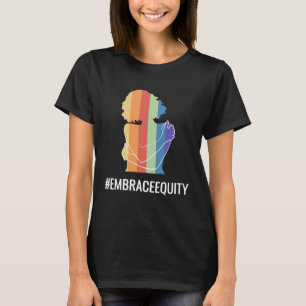 Internationale Vrouwendag 2023 Embrace Equity 8 Ma T-shirt