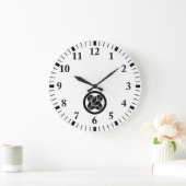 Intersecting hawk feathers in a circle Clocks Grote Klok (Huis)
