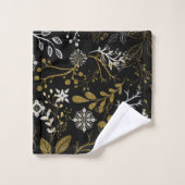 Intricate floral pattern with gold and white  (Gant de toilette)