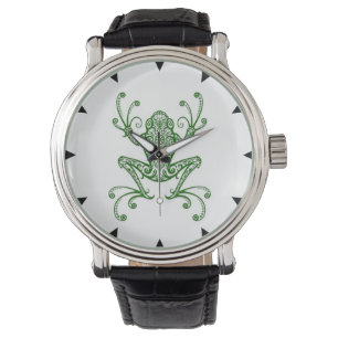 Intriciteit groene boomkikker op wit horloge