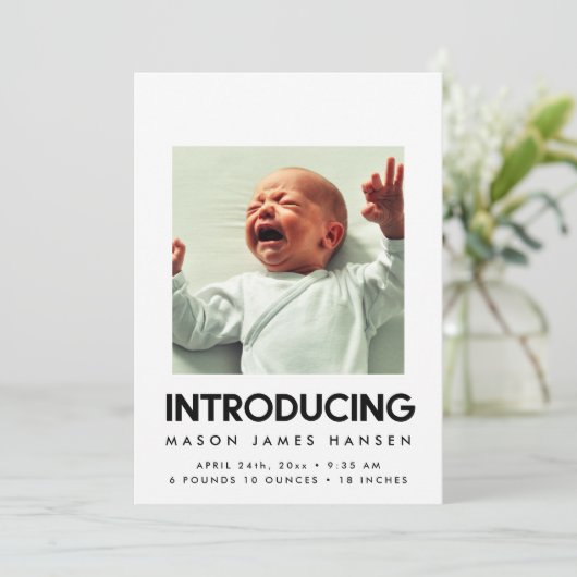 Introduction - faire-part de naissance moderne (Debout devant)