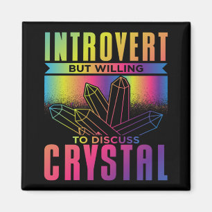 Introvert maar bereid om het kristal te bespreken magneet