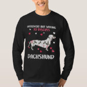 Introvert maar bereid om over Dachshund te discuss T-shirt (Voorkant)
