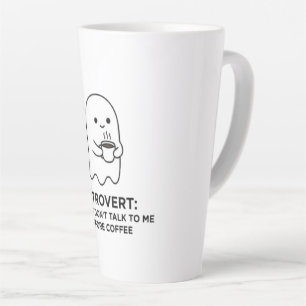 Introvert spook niet praten voor koffie latte mok