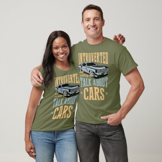 Introverte maar bereid om over auto's te praten t-shirt (Unisex)