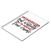 Introverted, maar bereid om de ware misdaad te bes notitieboek (Linkerzijde)