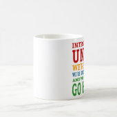 Introverts Unite - We zijn hier en willen naar hui Koffiemok (Center)