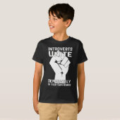 Introverts verenigen zich apart in uw eigen woning t-shirt (Voorkant volledig)
