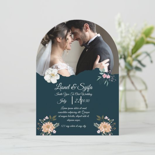 Invitation (Debout devant)