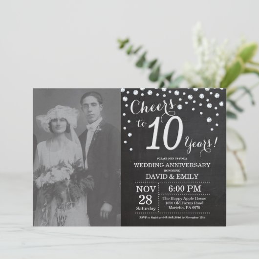 Invitation 10e anniversaire de mariage tableau noir craie arg (Debout devant)