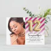 Invitation 12e anniversaire Portrait or rayé rayé (Debout devant)