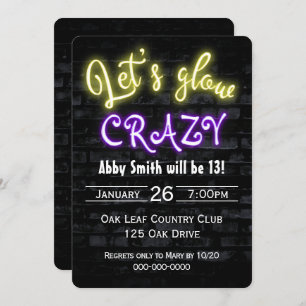 Invitation 13e anniversaire Neon Llow Sign on Brick Wall