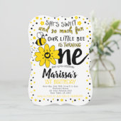 Invitation 1er anniversaire d'abeille (Debout devant)