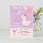 Invitation 1er anniversaire violet - Une oie sotte (Debout devant)