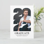 Invitation 2022 Typographie moderne Trendy 4 Diplôme Photo (Debout devant)