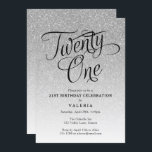 Invitation 21E anniversaire Parties scintillant d'argent Invi<br><div class="desc">Cette invitation à la fête d'anniversaire de parties scintillant à l'ombre branchée présente un motif de parties scintillant faux et un titre de typographie de scénario sophistiqué. Ajoutez votre texte personnalisé à l'aide du formulaire modèle. Des options supplémentaires pour le texte et la mise en page sont disponibles si vous...</div>