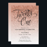 Invitation 21E Anniversaire Rose Parties scintillant Or Invit<br><div class="desc">Cette invitation à la fête d'anniversaire de parties scintillant à l'ombre branchée présente un motif de parties scintillant faux et un titre de typographie de scénario sophistiqué. Ajoutez votre texte personnalisé à l'aide du formulaire modèle. Des options supplémentaires pour le texte et la mise en page sont disponibles si vous...</div>