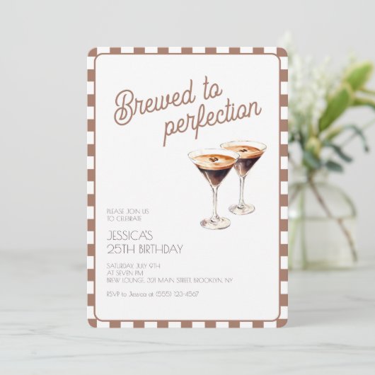 Invitation 25e Espresso Martini Rupture Brown fête d'annivers (Debout devant)