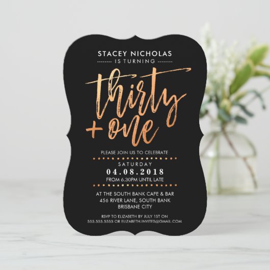 Invitation 30+1 MAIN LETTERED SCRIPT tendance cuivre noir (Debout devant)