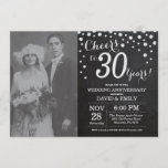 Invitation 30e anniversaire du Mariage Chalkboard Black Silve<br><div class="desc">30ème anniversaire de Mariage avec photo personnalisée. Chalkboard Invitation Noir et Argent. Trente Anniversaire Mariage. Chalkboard Black et Silver Parties scintillant Arrière - plan diamant. Confetti en argent. Anniversaire adulte. Fête d'anniversaire d'une femme ou d'un homme. Pour plus de personnalisation, cliquez sur le bouton "Customiser" et utilisez notre outil de...</div>