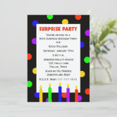 Invitation 30e Point d'invitation de fête d'anniversaire surp (Debout devant)