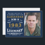 Invitation 40e anniversaire 1983 Légende Or bleu rétro<br><div class="desc">Pour ceux qui fêtent leur anniversaire, nous avons l'invitation idéale de fête d'anniversaire avec une sensation vintage. L'arrière - plan bleu avec un design de typographie vintage blanc et or est simple et élégant avec une atmosphère rétro. Customisez facilement le texte de ce cadeau d'anniversaire en utilisant le modèle fourni....</div>
