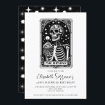 Invitation 40e Surprise Anniversaire fête Gothique Tarot Noir<br><div class="desc">Une 40ème invitation surprise à la fête d'anniversaire dans le style d'une carte tarot, avec squelette et cupcake d'anniversaire et bougie, avec la phrase accrocheuse : quarante et fun pour toujours, un conte tarot de gâteau, chaos, et toujours après. Une drôle d'occulte gothique. L'invitation est disponible en version imprimée, en...</div>