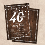 Invitation 40ème anniversaire rustique avec String Lights Par<br><div class="desc">Cette invitation rustique de 40 ans présente des lampes à cordes sur un arrière - plan en bois foncé. Cliquez sur le bouton personnaliser pour plus de flexibilité dans la modification du texte ! Des variantes de ce design, des couleurs supplémentaires, ainsi que des produits de coordination sont disponibles dans...</div>