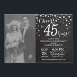 Invitation 45e anniversaire de mariage tableau noir argent<br><div class="desc">45e anniversaire de mariage avec photo personnalisée. Invitation tableau noir et argent. Quarante-cinquième anniversaire de mariage. Fond diamant pailleté tableau noir et argent. Confettis argentés. Anniversaire adulte. Fête d'anniversaire pour homme ou femme. Pour une personnalisation plus poussée, veuillez cliquer sur le bouton "Personnaliser" et utiliser notre outil de conception pour...</div>