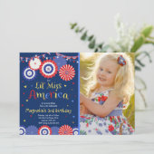 Invitation 4 juillet quatrième d'invitation d'anniversaire de (Debout devant)